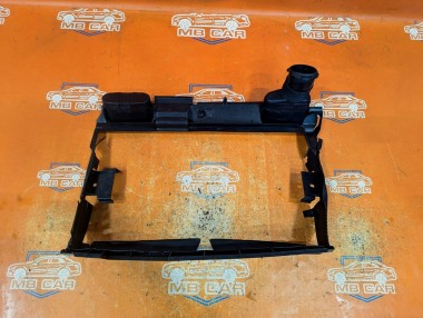 Воздухозаборник MERCEDES-BENZ C-класс W203/S203/CL203 рестайлинг (2004 - 2008) — Разборка Мерседес