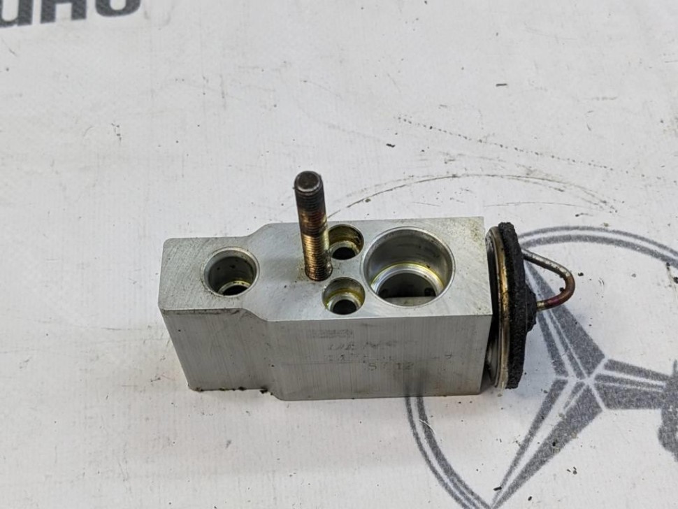 Клапан расширительный MERCEDES-BENZ M-класс W163 (1997 - 2001) фото 1 — Разборка Мерседес