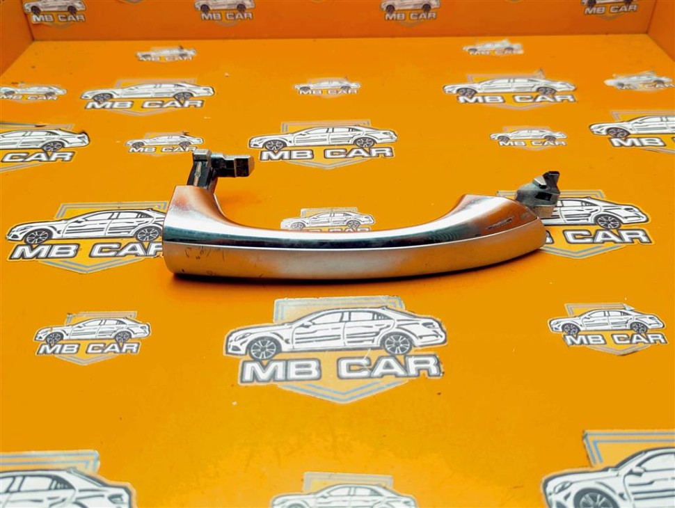 Ручка двери наружняя MERCEDES-BENZ CLK-класс C209/A209 (2002 - 2005) фото 1 — Разборка Мерседес