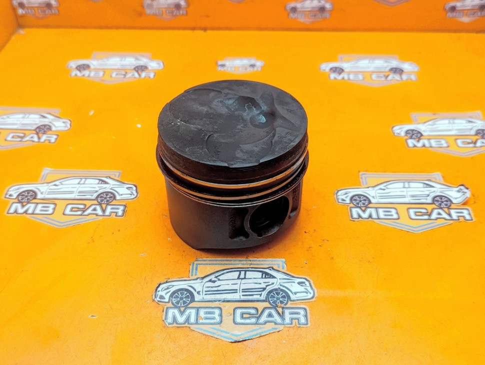 Поршень дизель MERCEDES-BENZ Vito W638 (1996 - 2003) фото 1 &mdash; Разборка Мерседес
