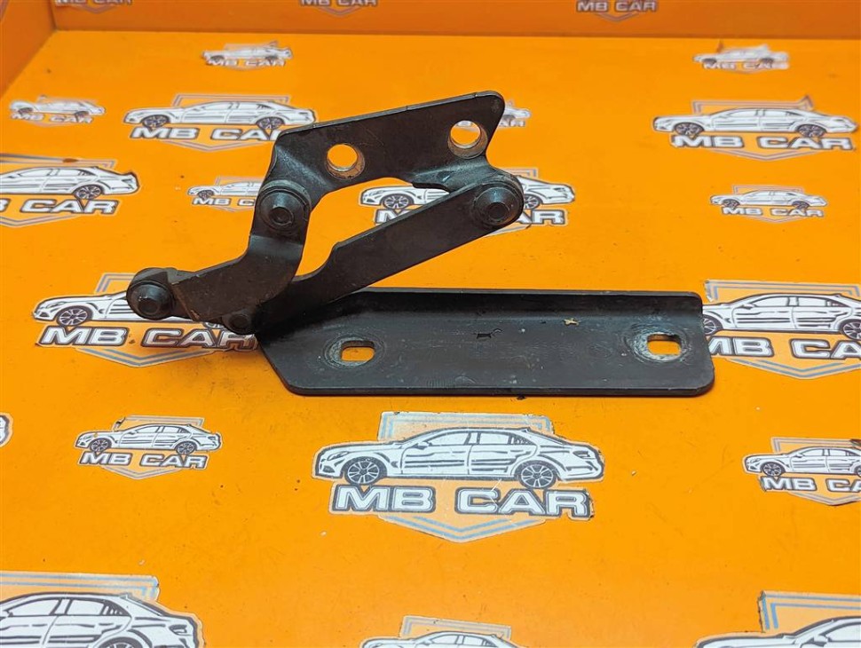 Петля капота MERCEDES-BENZ A-класс W168 (1997 - 2001) фото 1 — Разборка Мерседес