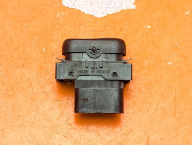 Кнопка обогрева сидений MERCEDES-BENZ M-класс W163 (1997 - 2001) &mdash; Разборка Мерседес