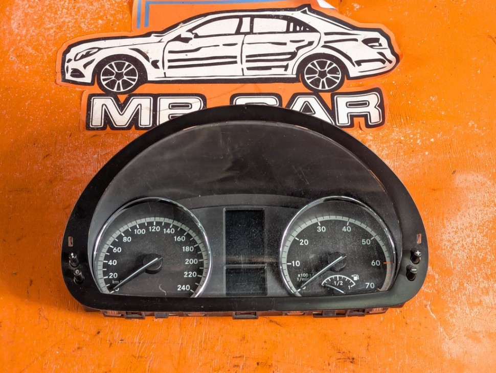 Щиток приборов MERCEDES-BENZ V-класс W639 (2003 - 2014) фото 1 &mdash; Разборка Мерседес