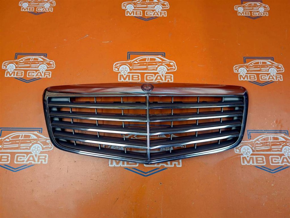 Решетка радиатора MERCEDES-BENZ E-class w211 фото 1 — Разборка Мерседес