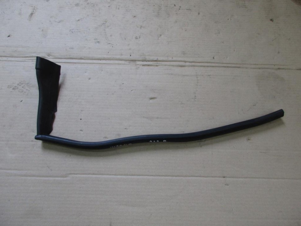 Уплотнитель моторного отсека MERCEDES-BENZ E-класс W212/S212/C207/A207 рестайлинг (2013 - 2016) фото 1 — Разборка Мерседес