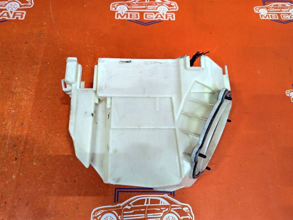 Корпус блока предохранителей MERCEDES-BENZ E-класс W211/S211 рестайлинг (2006 - 2009) фото 1 — Разборка Мерседес