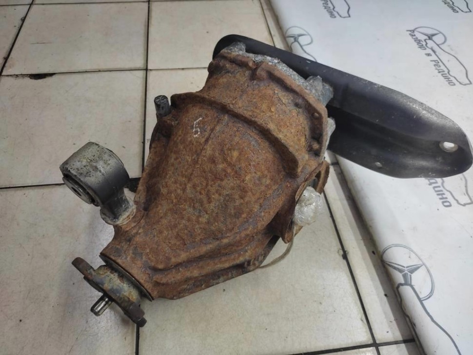 Редуктор задний MERCEDES-BENZ S-класс W220 рестайлинг (2002 - 2005) фото 1 — Разборка Мерседес