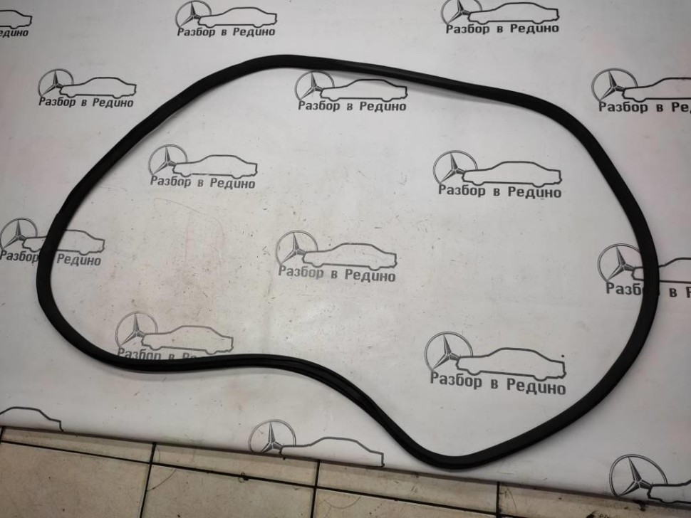 Уплотнитель дверного проема ( на кузове ) MERCEDES-BENZ GLC-класс X253 (2015 - 2019) фото 1 — Разборка Мерседес