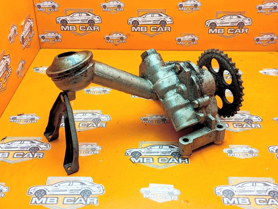 Насос масляный MERCEDES-BENZ E-класс W124/S124/C124/A124 (1984 - 1997) фото 1 — Разборка Мерседес