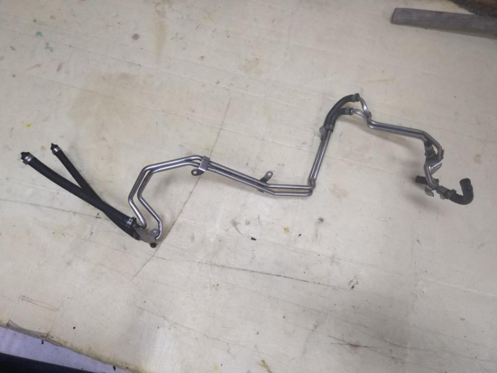 Трубка топливная MERCEDES-BENZ CLS-класс C219 (2004 - 2008) фото 1 — Разборка Мерседес