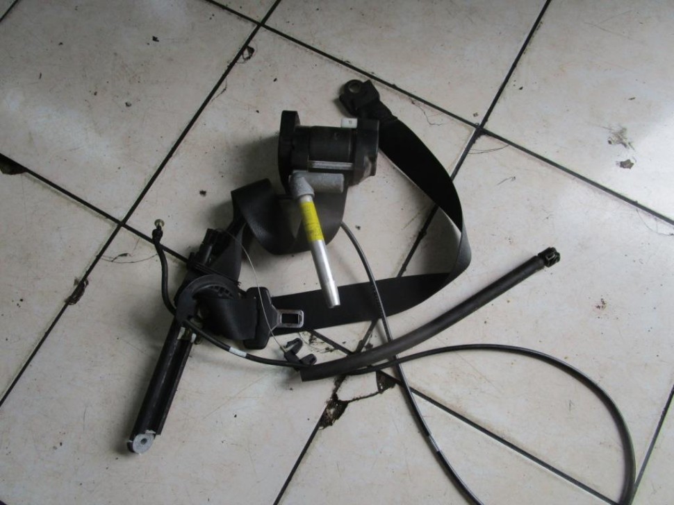 Ремень безопасности передний левый MERCEDES-BENZ S-класс W140 (1991 - 1998) фото 1 — Разборка Мерседес