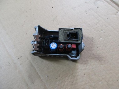 Реле моторчика печки MERCEDES-BENZ E-класс W211/S211 (2002 - 2006) — Разборка Мерседес