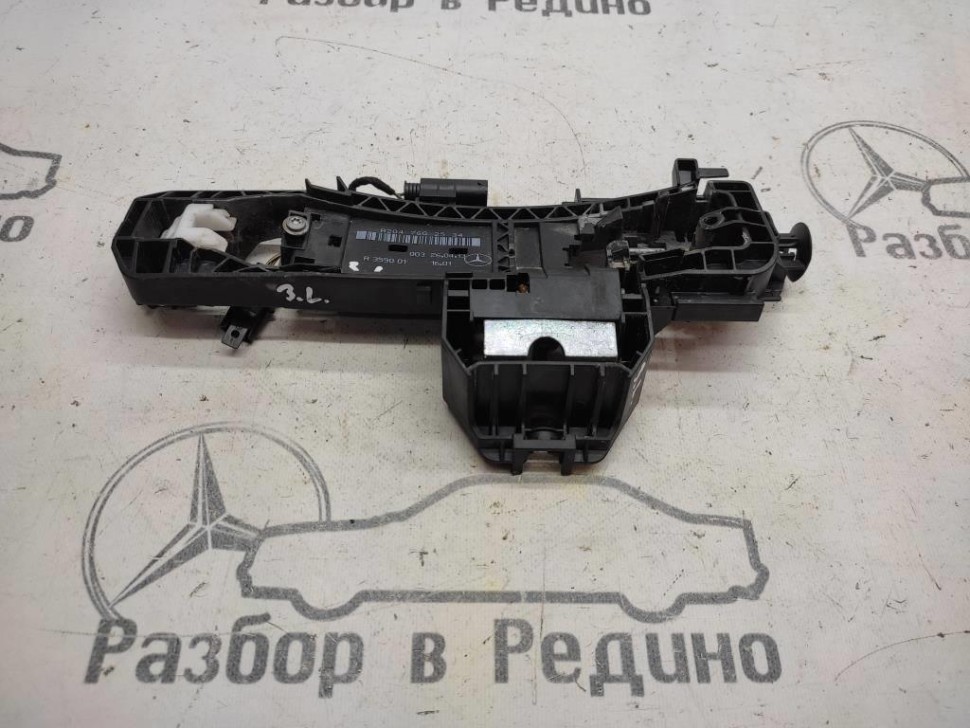 Ответная часть замка двери MERCEDES-BENZ M-класс W166 (2011 - 2015) фото 1 — Разборка Мерседес