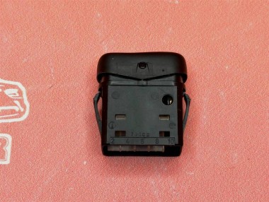 Кнопка ASR MERCEDES-BENZ Sprinter W901-905 (1995 - 2006) — Разборка Мерседес