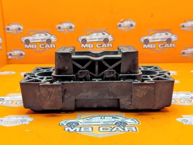 Поддомкратник MERCEDES-BENZ GLE-класс W166 (2015 - 2018) — Разборка Мерседес