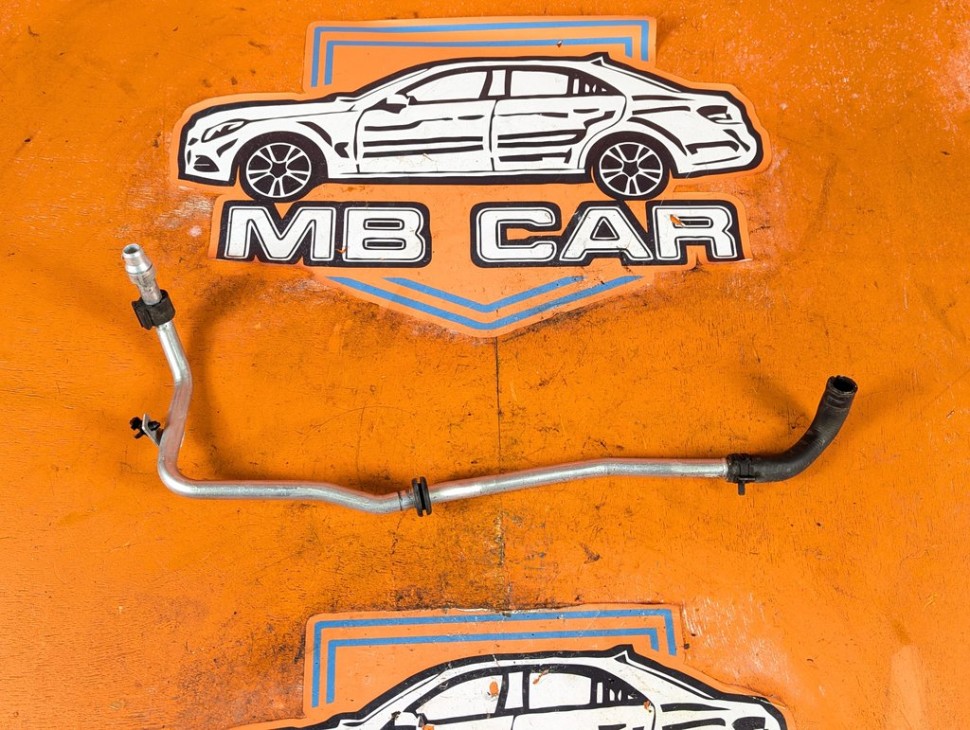 Трубка ОЖ MERCEDES-BENZ C-класс W205/S205/C205/A205 (2014 - 2018) фото 1 &mdash; Разборка Мерседес