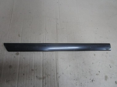 Молдинг двери MERCEDES-BENZ C-класс W202/S202 (1993 - 1997) — Разборка Мерседес