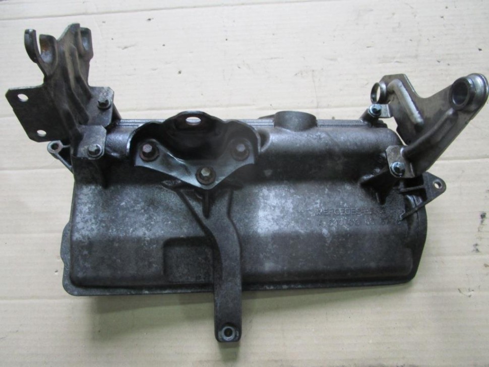 Клапанная крышка MERCEDES-BENZ A-класс W169 (2004 - 2008) фото 1 — Разборка Мерседес