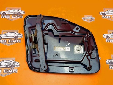 Лючок топливного бака MERCEDES-BENZ X-класс I (2017 - 2020) — Разборка Мерседес