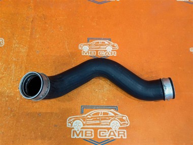 Патрубок интеркулера MERCEDES-BENZ C-класс W203/S203/CL203 (2000 - 2004) — Разборка Мерседес