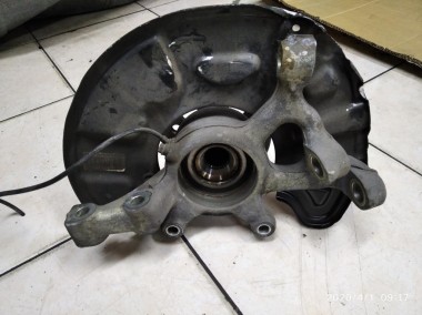 Кулак поворотный передний левый MERCEDES-BENZ C-класс W204/S204/С204 рестайлинг (2011 - 2015) — Разборка Мерседес