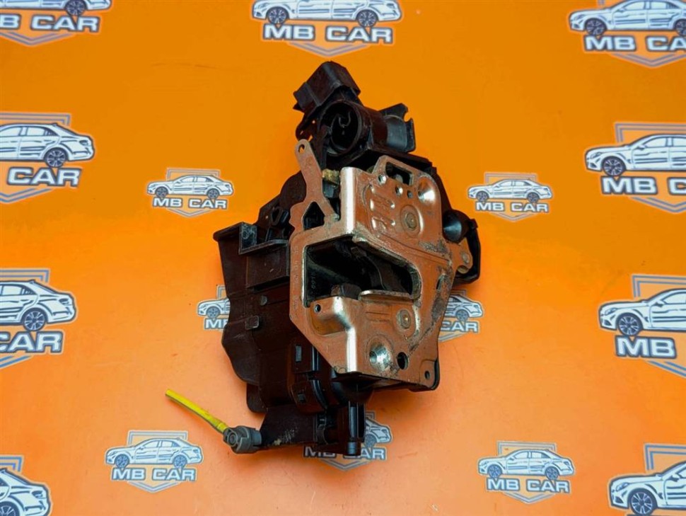 Замок двери передней правой MERCEDES-BENZ CLK-класс C208/A208 рестайлинг (1999 - 2003) фото 1 — Разборка Мерседес