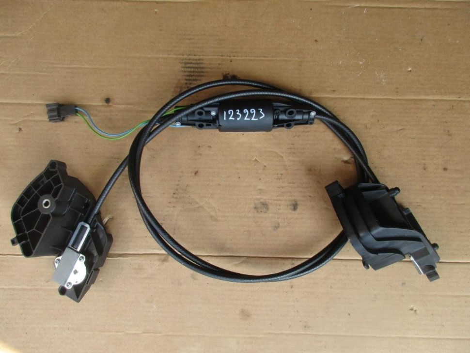 Механизм шторки багаж-ка MERCEDES-BENZ E-класс W211/S211 (2002 - 2006) фото 1 — Разборка Мерседес