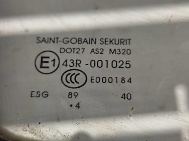 Стекло переднее правое MERCEDES-BENZ Sprinter W906 (2006 - 2019) — Разборка Мерседес