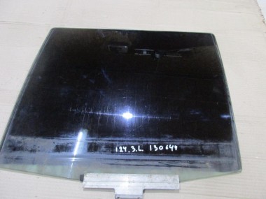 Стекло заднее левое MERCEDES-BENZ E-класс W124/S124/C124/A124 (1984 - 1997) — Разборка Мерседес