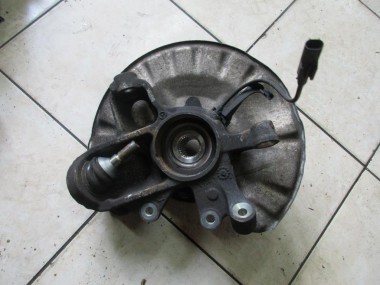 Кулак подвески задний левый MERCEDES-BENZ M-класс AMG W166 (2011 - 2015) — Разборка Мерседес