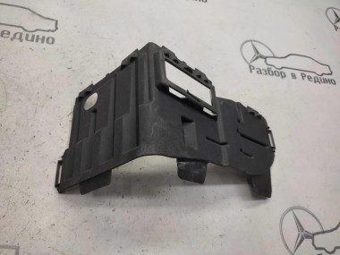 Крышка АКБ MERCEDES-BENZ X-класс I (2017 - 2020) — Разборка Мерседес