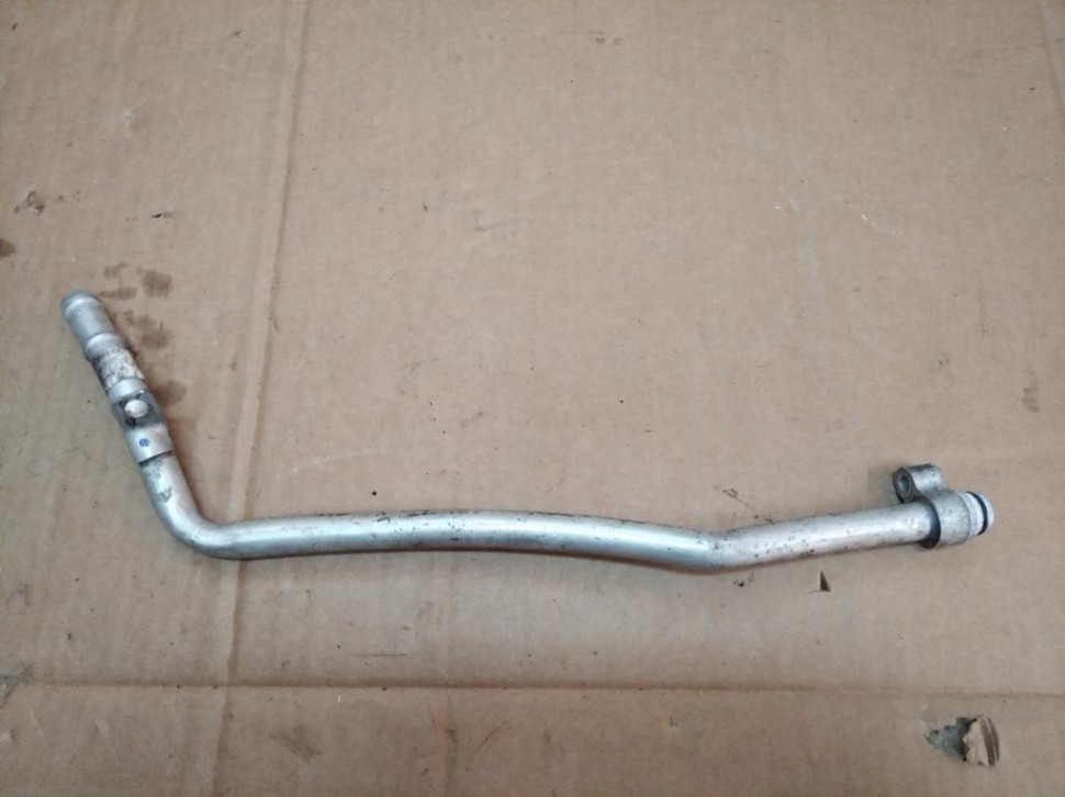 Трубка ОЖ MERCEDES-BENZ C-класс W204/S204 (2006 - 2011) фото 1 — Разборка Мерседес