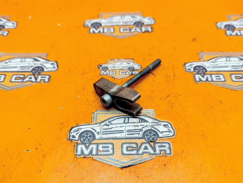 Кронштейн крепления форсунок MERCEDES-BENZ C-класс W204/S204 (2006 - 2011) фото 1 &mdash; Разборка Мерседес