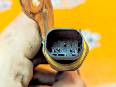 Датчик давления топлива MERCEDES-BENZ GLK-класс X204 (2008 - 2012) — Разборка Мерседес