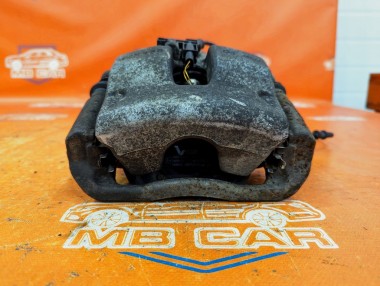 Суппорт передний правый MERCEDES-BENZ C-класс W204/S204 (2006 - 2011) — Разборка Мерседес