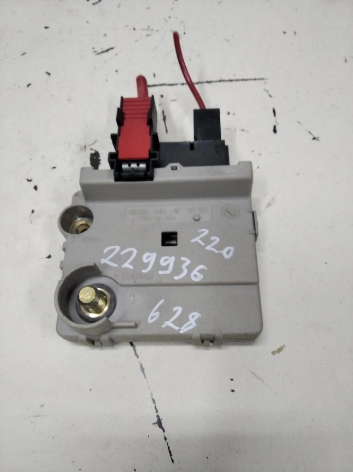 Блок предохранителей MERCEDES-BENZ S-класс W220 рестайлинг (2002 - 2005) фото 1 — Разборка Мерседес