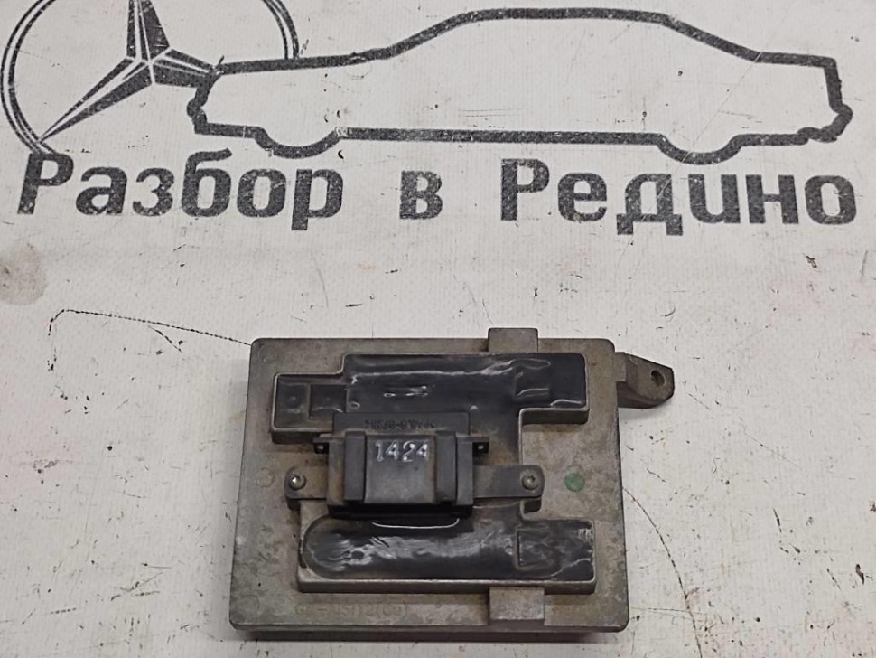 Реле моторчика печки MERCEDES-BENZ V-класс W639 (2003 - 2014) фото 1 — Разборка Мерседес