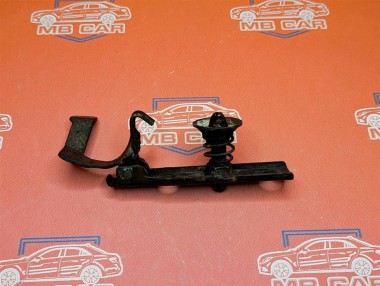 Замок капота MERCEDES-BENZ Sprinter W901-905 (1995 - 2006) — Разборка Мерседес