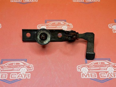 Замок капота MERCEDES-BENZ Sprinter W901-905 (1995 - 2006) — Разборка Мерседес