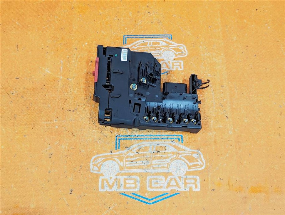 Блок предохранителей MERCEDES-BENZ C-класс W204/S204 (2006 - 2011) фото 1 — Разборка Мерседес