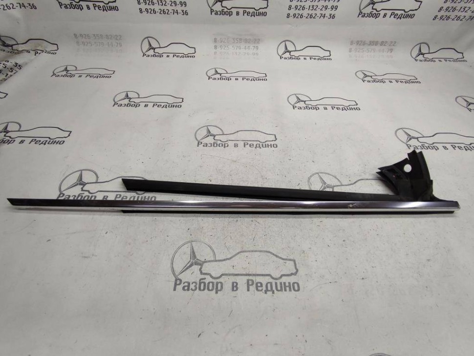 Молдинг стекла двери MERCEDES-BENZ CLS-класс C219 (2004 - 2008) фото 1 — Разборка Мерседес