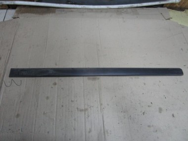 Молдинг двери MERCEDES-BENZ C-класс W202/S202 (1993 - 1997) — Разборка Мерседес