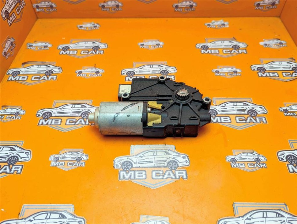 Моторчик люка MERCEDES-BENZ R-класс W251 (2005 - 2007) фото 1 — Разборка Мерседес