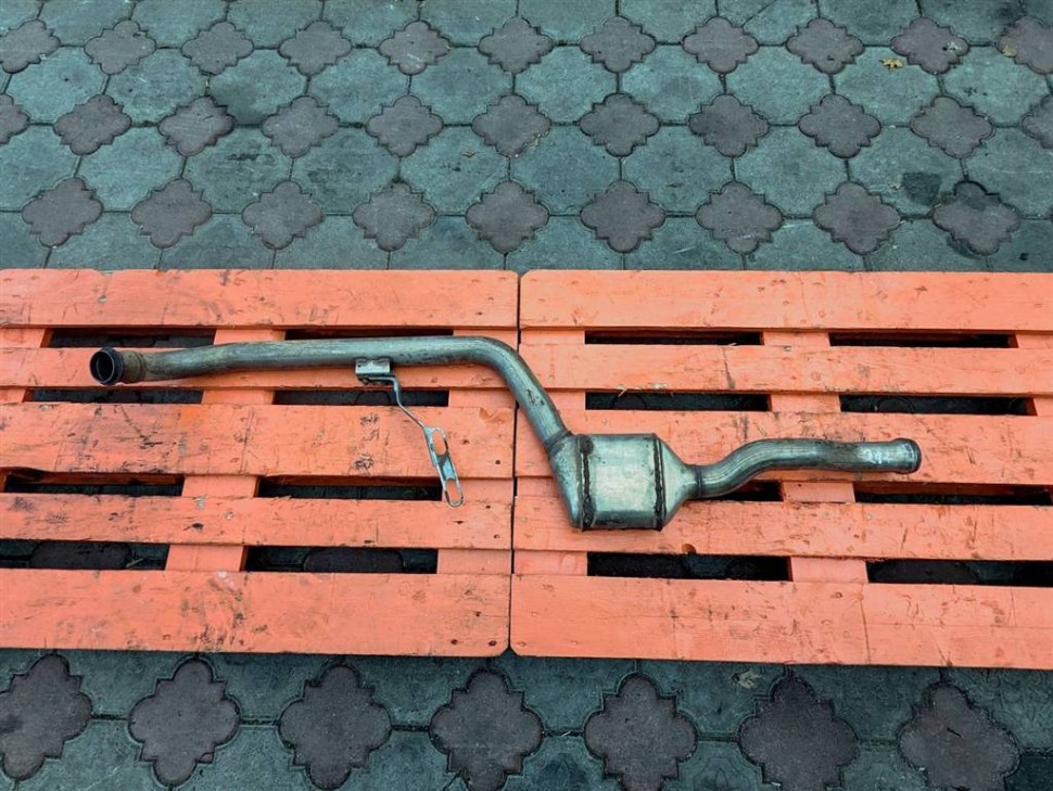 Глушитель MERCEDES-BENZ C-класс W203/S203/CL203 (2000 - 2004) фото 1 — Разборка Мерседес