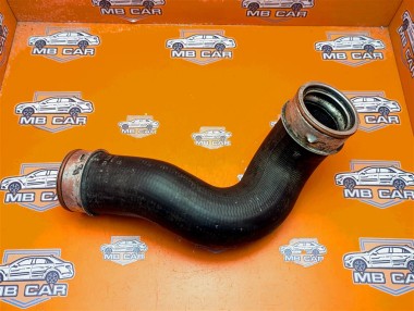 Патрубок интеркулера MERCEDES-BENZ C-класс W203/S203/CL203 (2000 - 2004) — Разборка Мерседес