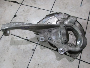 Кулак поворотный передний левый MERCEDES-BENZ C-класс W205/S205/C205/A205 (2014 - 2018) — Разборка Мерседес