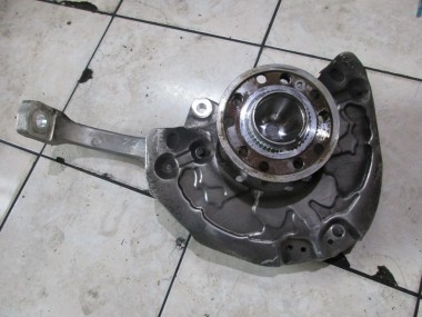 Кулак поворотный передний левый MERCEDES-BENZ C-класс W205/S205/C205/A205 (2014 - 2018) — Разборка Мерседес