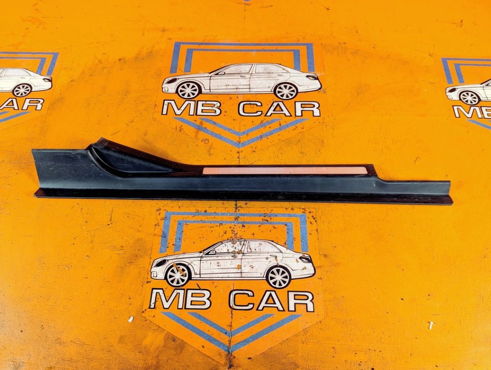 Накладка порога внутренняя MERCEDES-BENZ C-класс W203/S203/CL203 рестайлинг (2004 - 2008) C 220 CDI 2.2 AT (150 л.с.) фото 1 &mdash; Разборка Мерседес