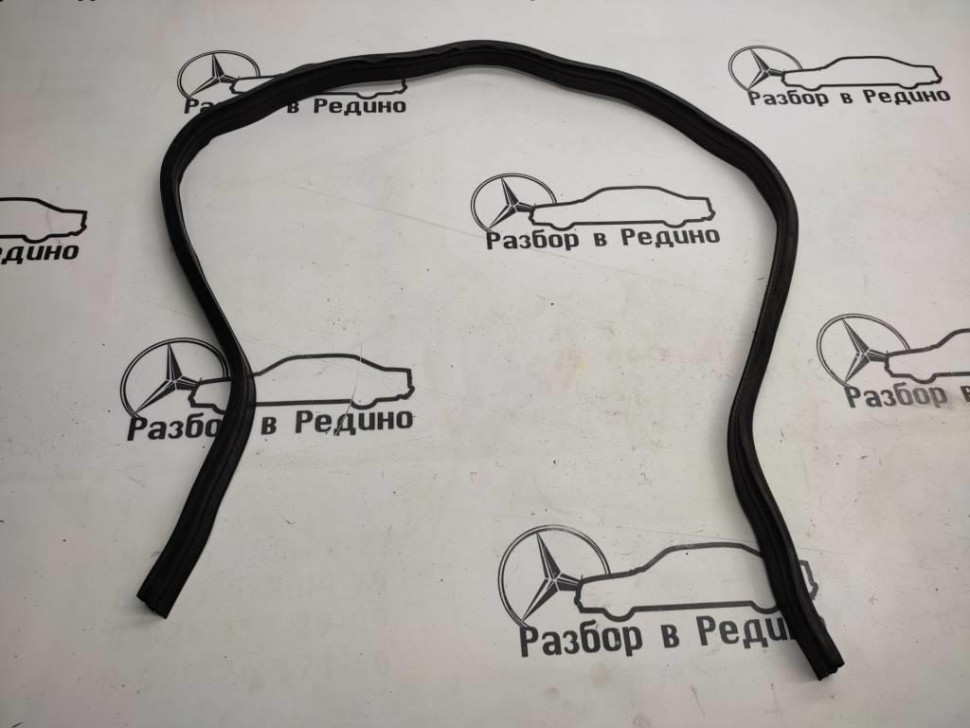Уплотнитель моторного отсека MERCEDES-BENZ CLS-класс C219 (2004 - 2008) фото 1 — Разборка Мерседес