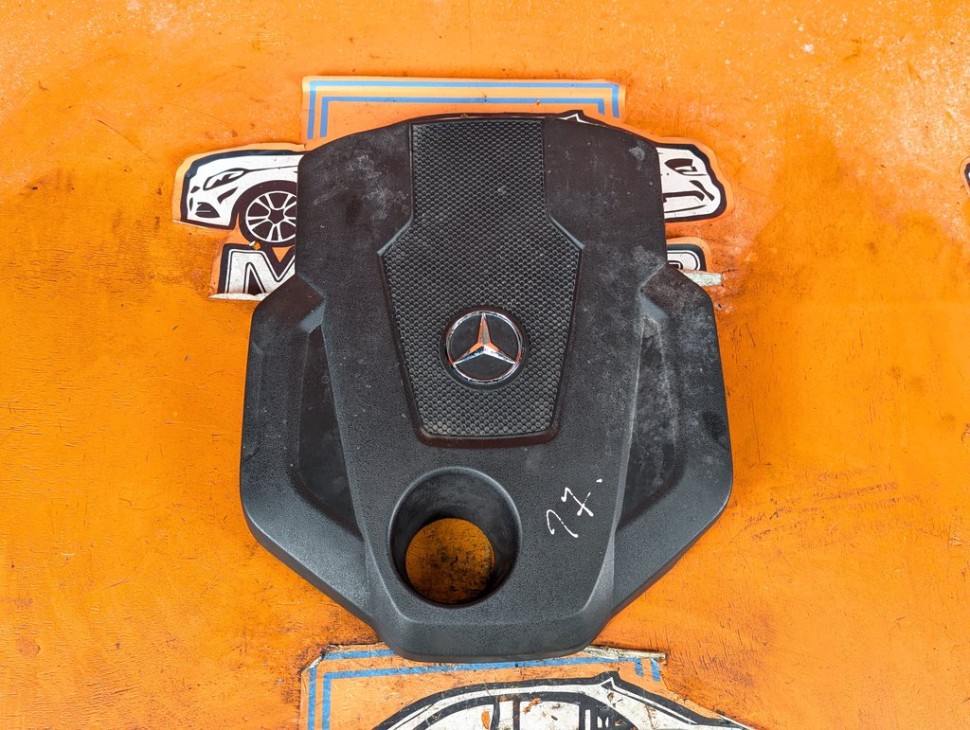 Крышка двигателя декоративная MERCEDES-BENZ X-класс I (2017 - 2020) X 250 d 2.3 4MATIC AT (190 л.с.) фото 1 &mdash; Разборка Мерседес